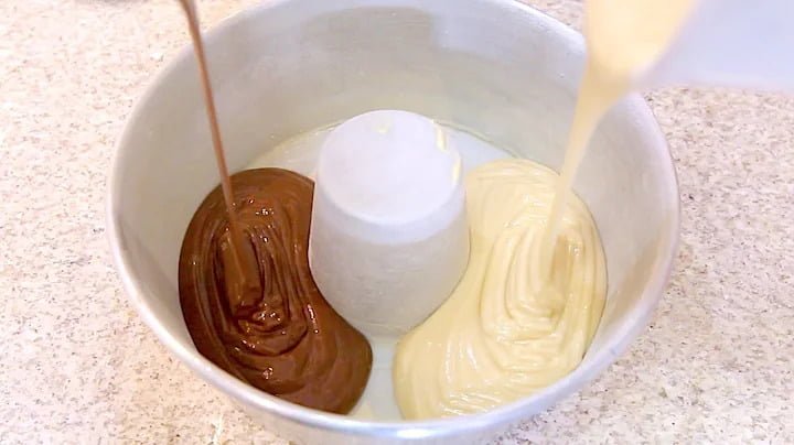 Você está procurando uma receita de bolo frapê que seja deliciosa, fácil de fazer e que vai bem a qualquer hora do dia?