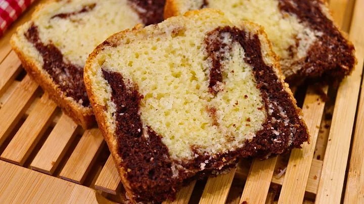 Você está procurando uma receita de bolo frapê que seja deliciosa, fácil de fazer e que vai bem a qualquer hora do dia?