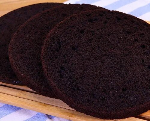 Massa de Cacau Black Para Bolo de Aniversário
