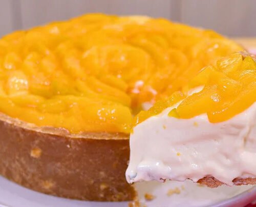 Torta de Pêssego Cremosa Sem Forno Fácil e Rápida (Recheio de 3 Ingredientes!)