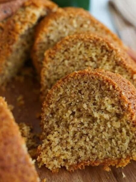 Você duvida que um bolo sem farinha, açúcar, leite e óleo possa ser fofinho e delicioso? Clique e veja a receita do Rodrigo Zilio que provou o contrário!