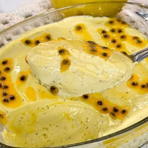 Mousse de maracujá sem leite condensado, creme de leite ou gelatina