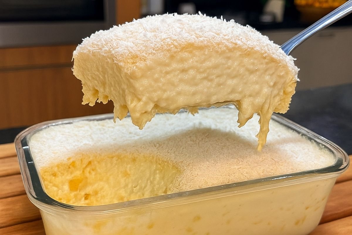 Procurando uma sobremesa rápida? Aprenda a fazer a Moça Gelada de Abacaxi. Uma receita simples, com poucos ingredientes e perfeita.